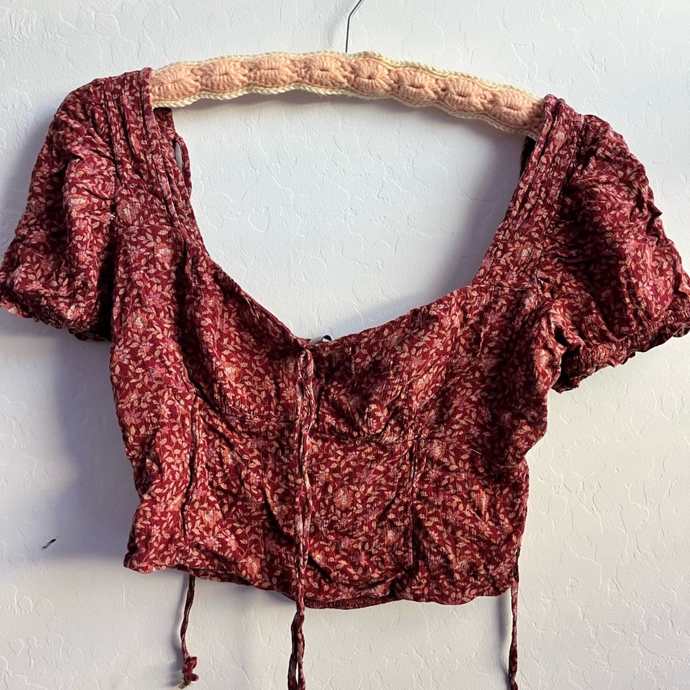 American Eagle floral crop top